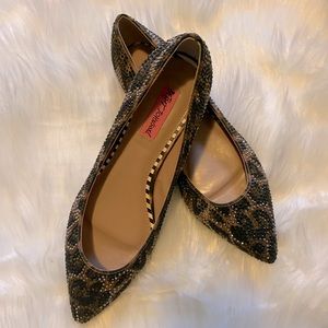 Betsey Johnson stoned leopard flats size 7.5